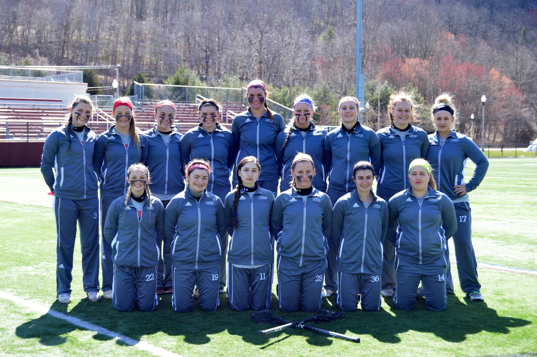 EXPLOSIVE FIRST HALF LEADS LADY CHARGERS PAST GRIFFINS